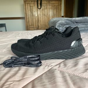 NoBull (No Bull Project) blackout ripstop runners W size 9, M size 7.5